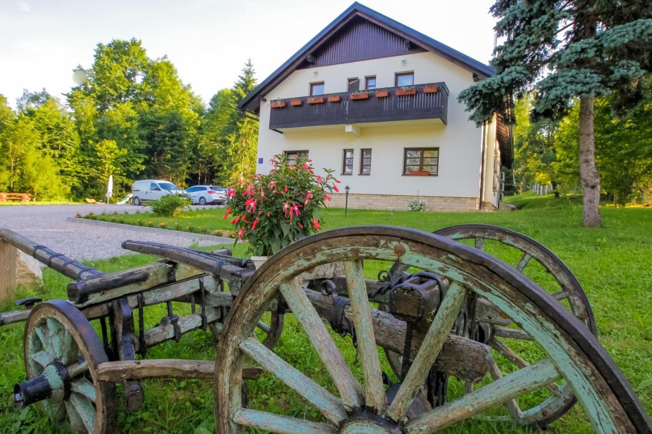 B&B Lady Of The Lake Йезерце Екстериор снимка
